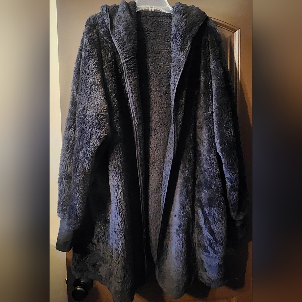 Fuzzy XXL Robe